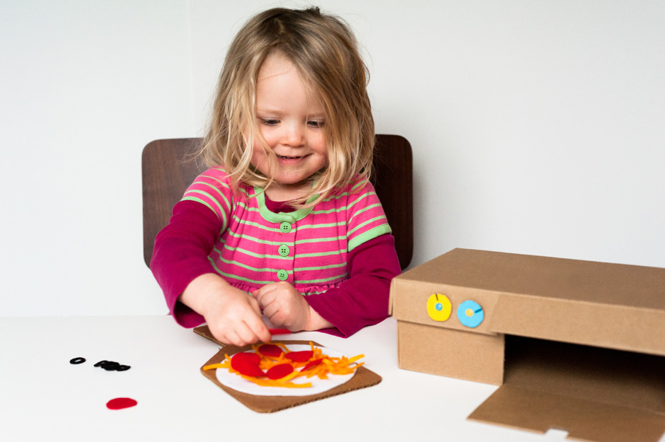 Cardboard Pizza Oven, Craft